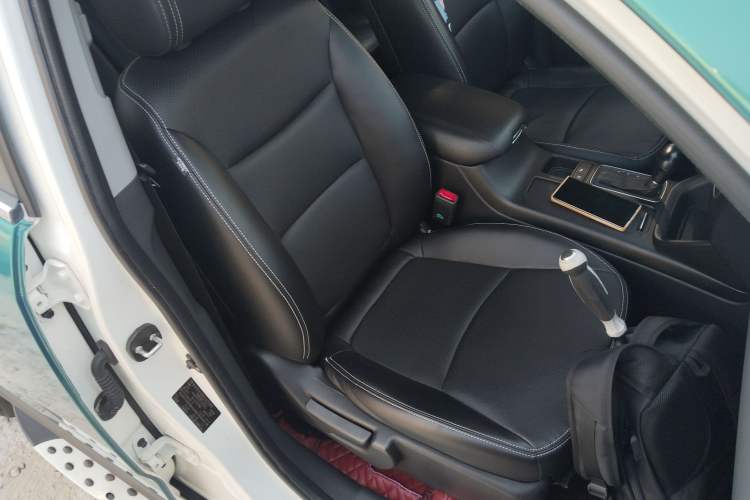 Used Kia Sorento 2013 2.4L 5-Seater Gasoline Comfort Version China IV Standard
