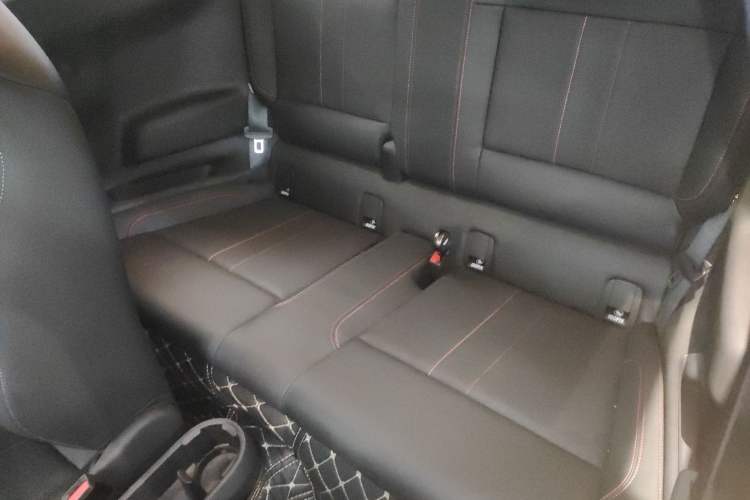 Used MINI Electric COOPER 2024 452km COOPER SE Racing Driver Left Rear Seat