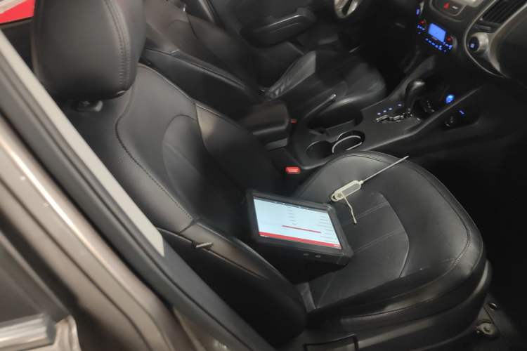 Used Hyundai ix35 2015 2.0L Automatic 2WD Smart Type China IV
