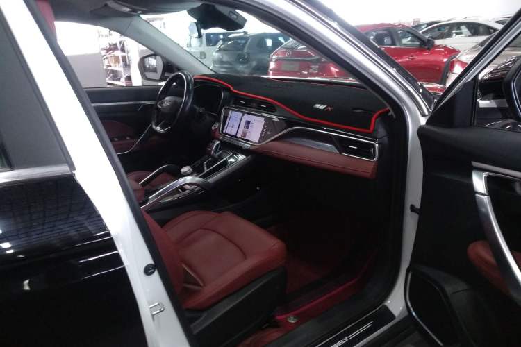 Used Geely Auto Emgrand X7 Sport 2022 Boyue X 1.8TD DCT ZhiZun Edition