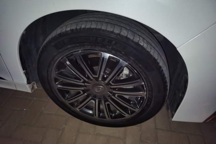 Used GAC Trumpchi M8 2020 Flagship Model 390T Supreme Edition Right Front Wheel Hub