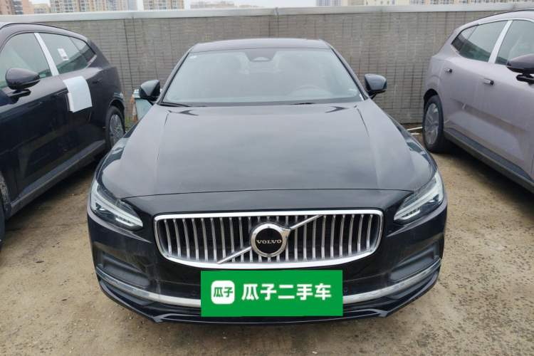 Used Volvo S90 2025 B5 Zhiyi Luxury Edition Front