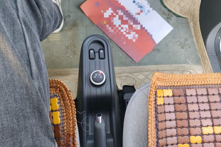 Used Wuling Hongguang MINIEV 2021 Macaron Premium Model – Lithium Iron Phosphate Gear Lever