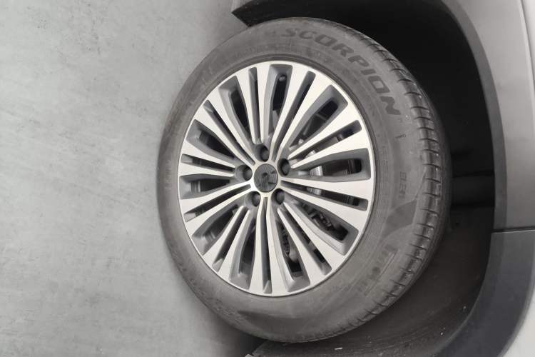 Used Nio ES7 2022 75 kWh Right Rear Wheel Hub