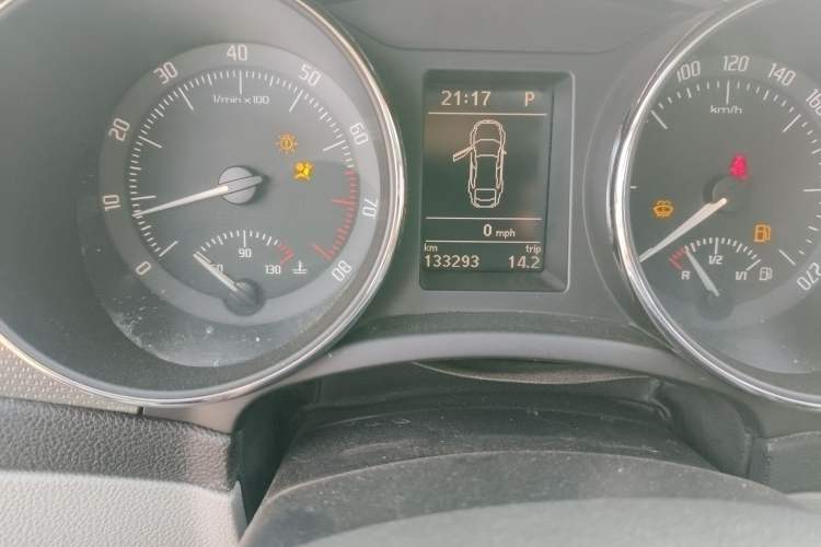 Used Skoda Superb 2012 1.8TSI Automatic Elegant Edition Odometer Close Up