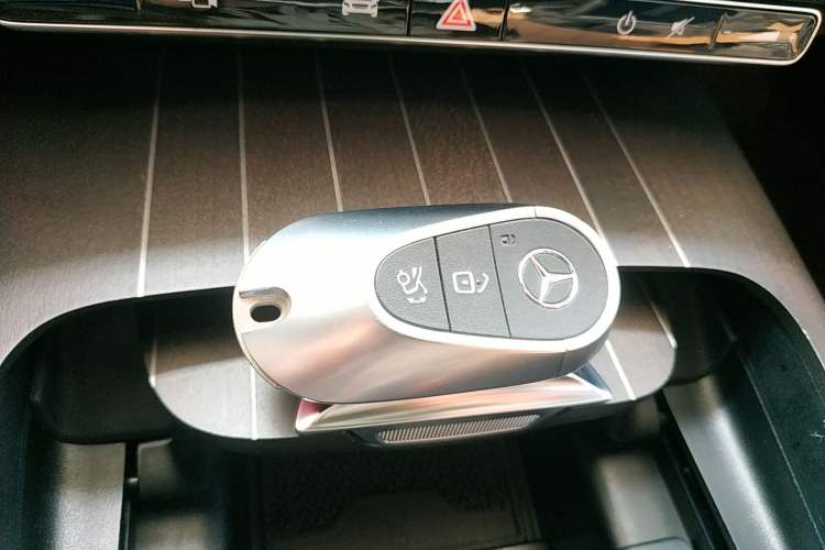 Used Mercedes-Benz E-Class 2024 E 300 L Stylish Model