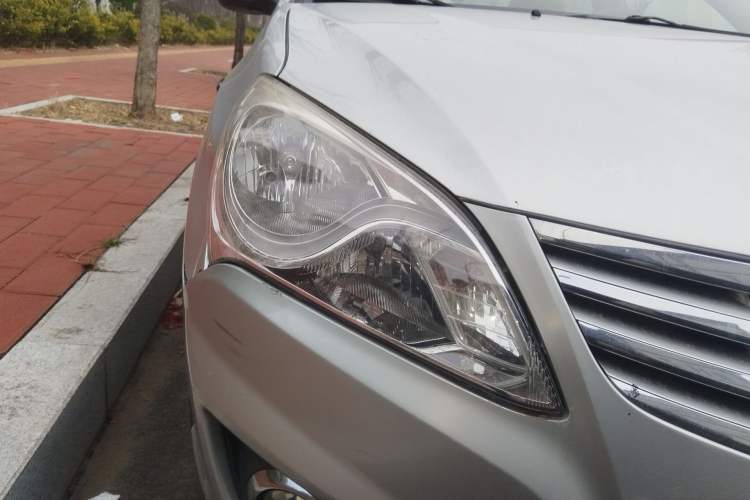 Used Hyundai Celesta 2011 1.6L Manual Luxury Model
