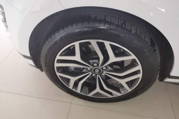 Used Land Rover Range Evoque 2022 Facelifted Aurora L 249 PS R-Dynamic Luxury Edition
