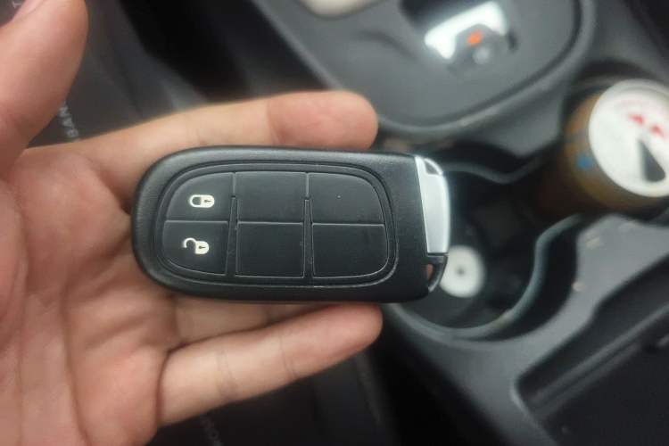 Used Jeep Cherokee 2016 2.4L Professional Smart Version
