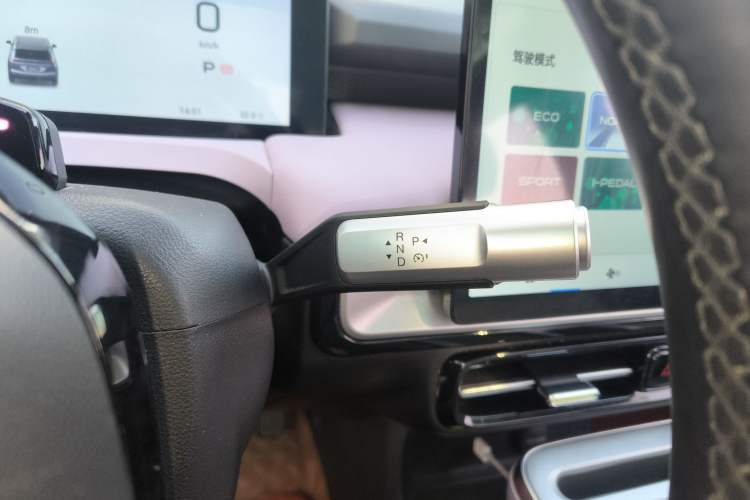 Used AION Y 2022 Plus 70 Tech Edition