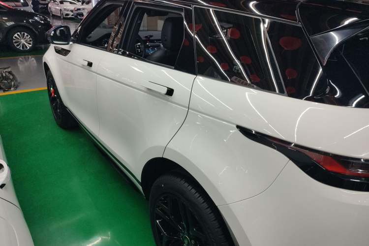 Used Land Rover Range Rover Evoque 2021 Range Rover Velar 249 PS R-Dynamic S Performance Edition