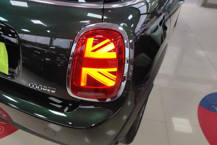 Used MINI MINI 2018 1.5T COOPER Classic Edition