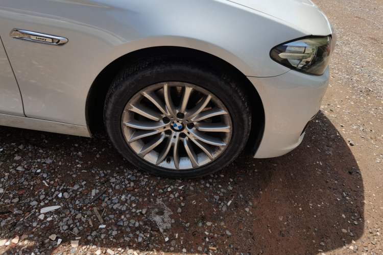 Used BMW 5 Series 2014 525Li Luxury Design Package
