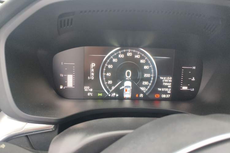 Used Volvo XC60 2019 T5 4x4 Smart Edition China V Standard