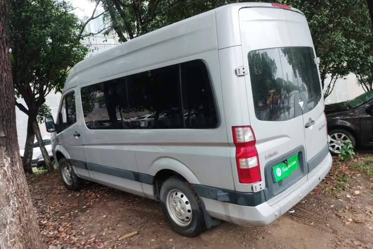 Used Foton Toano 2022 2.0T Manual Jixiang Multi-Function Long-Wheelbase Mid-Roof Single-Tire Rear 7/9-Seater 4F20TC3