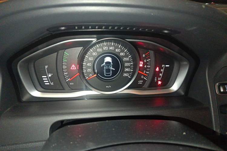 Used Volvo XC60 2016 T5 Smart Upgrade Model