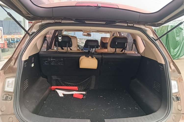 Used Baojun 560 2016 1.8L Manual Luxury Edition
