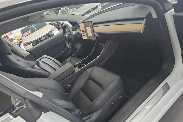 Used Tesla Model 3 2020 Revised Version Standard Range Rear-Wheel Drive – Upgraded Edition
