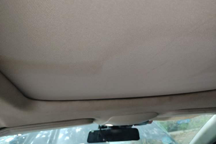 Used Ford Edge 2015 2.0T GTDi Two-Wheel-Drive High-Line Version
