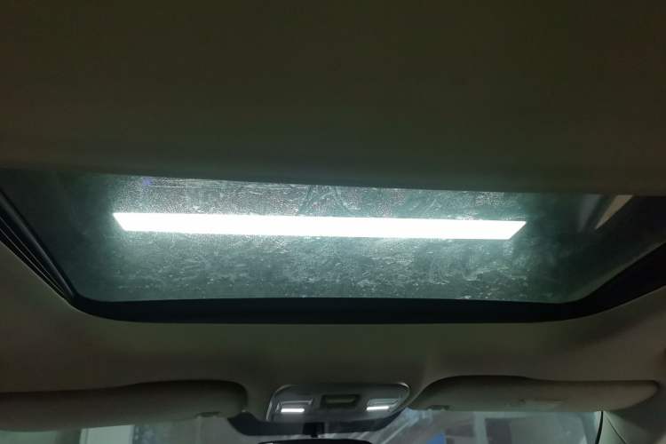 Used Geely Auto Emgrand X7 Sport 2018 1.8TD Automatic Two-Wheel Drive Smart Connect 4G Internet Edition
