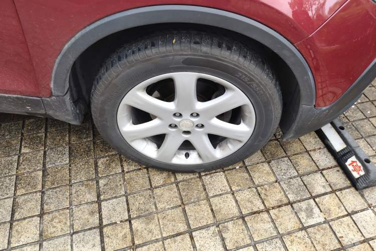 Used Buick Encore 2015 1.4T Automatic Two-Wheel Drive Urban Elite Version Right Front Wheel Hub