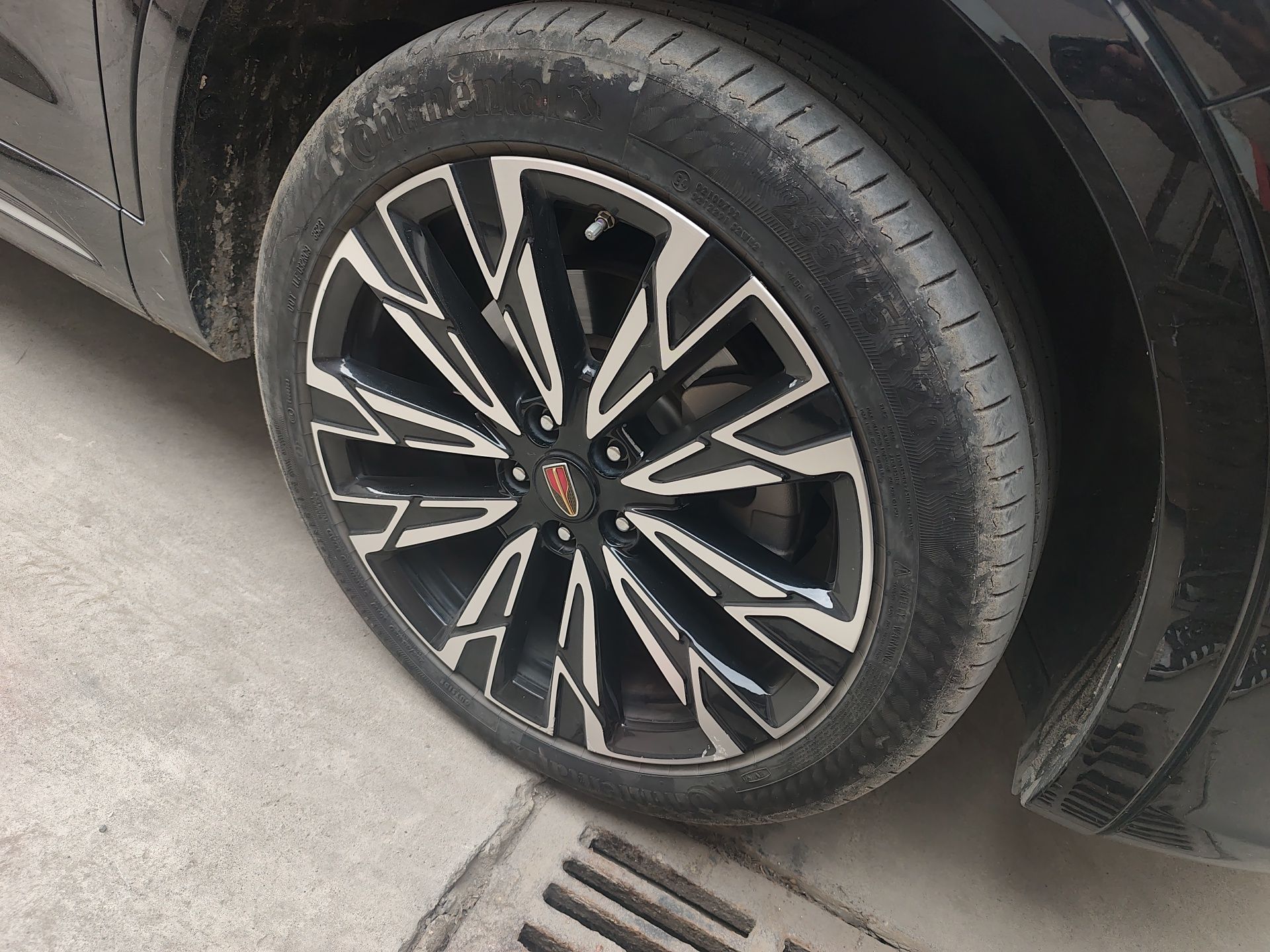 Hongqi HS5 2023 2.0T Four-Wheel Drive Flagship Pro Edition - Chinese Trim Xiang — снимка 8