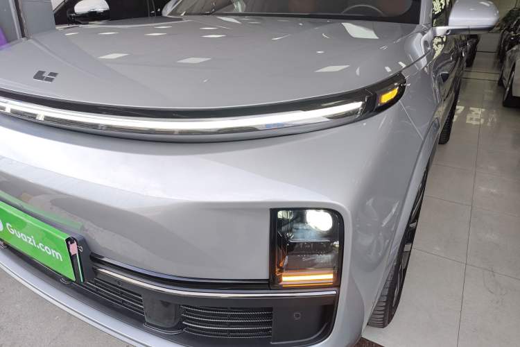 Used Li Auto L8 2023 Pro Model
