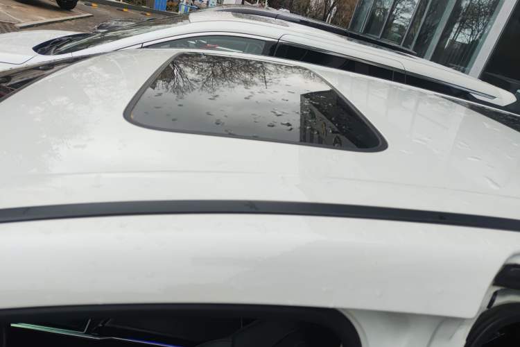 Used Honda Elysion 2019 2.0L Hybrid Supreme Edition
