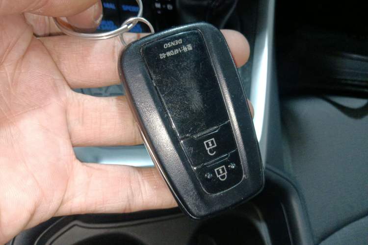 Used Toyota RAV4 2022 2.0L CVT 4x4 Fashion Edition
