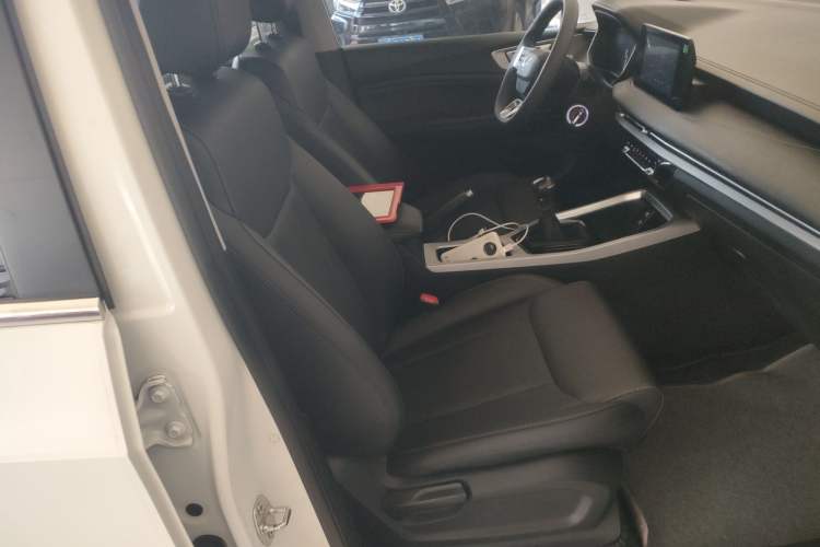 Used Wuling Jiachen 2022 1.5L Manual Comfort Edition