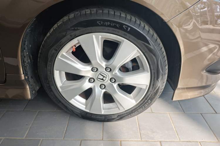 Used Honda Jade 2014 1.8L Automatic Comfort Elite Version 5 Seats
