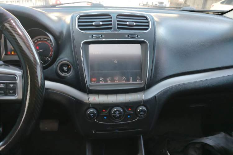 Used Dodge Journey 2016 2.4L Two-Wheel-Drive Touring Edition Audio And AC Panel