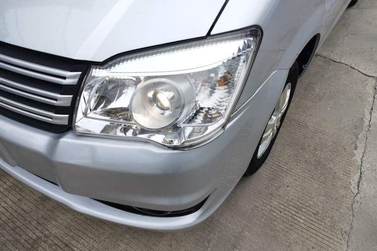 Used FORTHING Lingzhi 2018 M3 1.5L 5-Seat Base Model