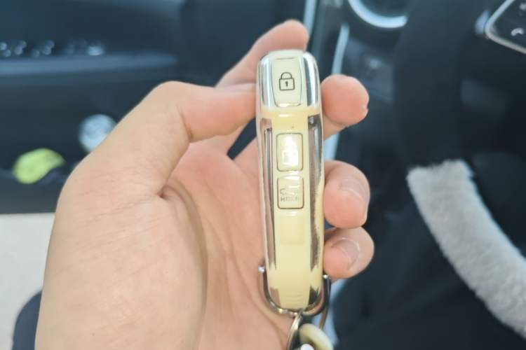 Used Kia K3 2019 1.5L CVT Smart Connectivity Version Vehicle Key