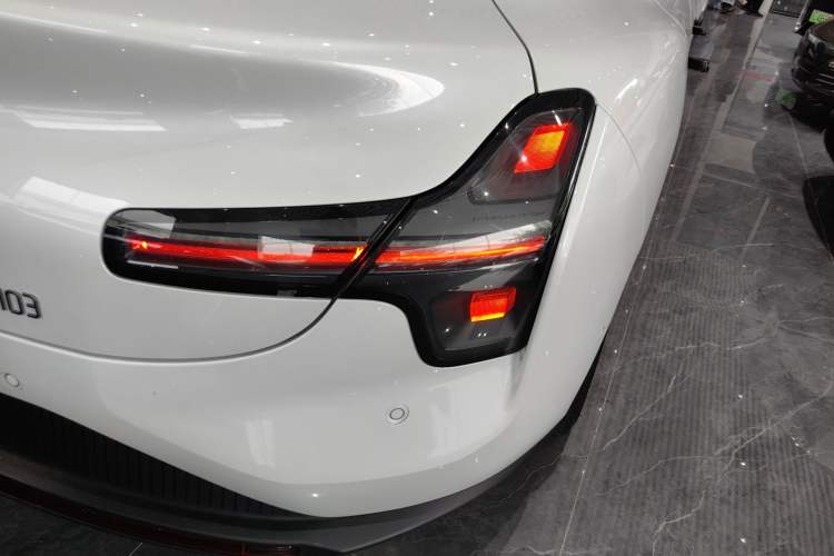 Used XPeng MONA M03 2024 620 with Ultra-Long Range Right Rear Taillight