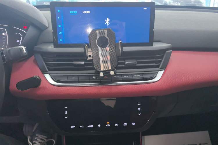 Used Dongfeng Aeolus Yixuan 2021 230T Automatic Zuiying Knight Edition