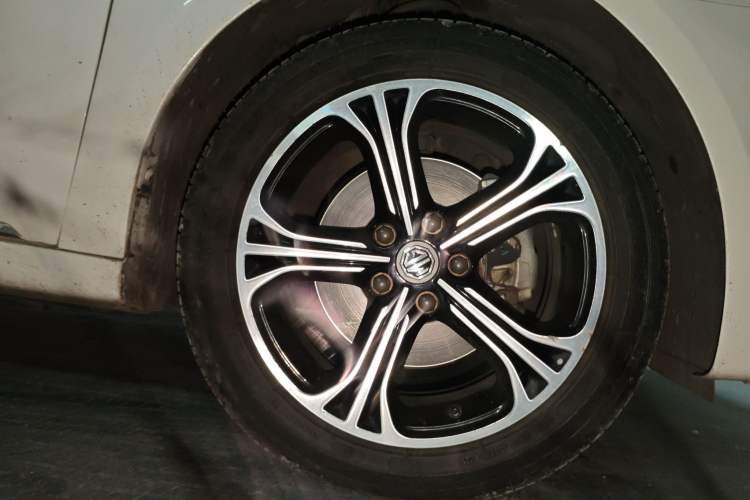 Used MG 6 2017 20T Manual Luxury Smart Connect Version China V Standard
