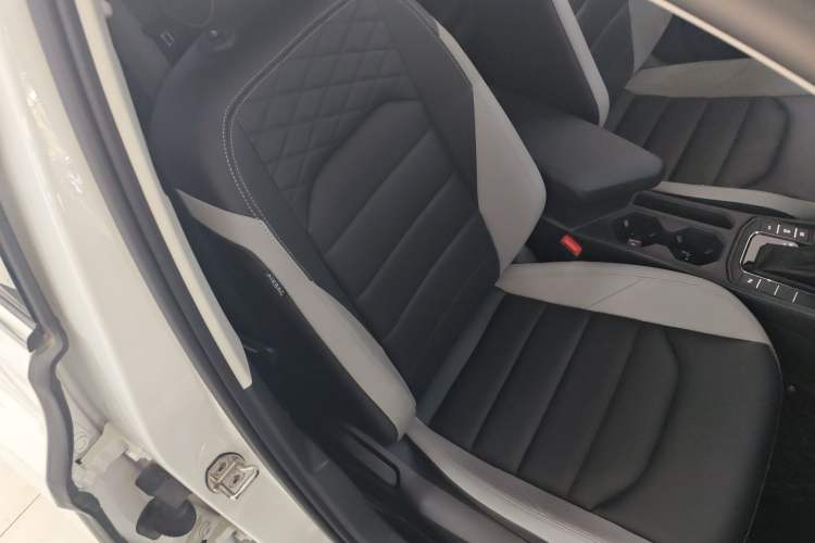 Used Volkswagen Bora 2023 300TSI DSG Prestige Edition