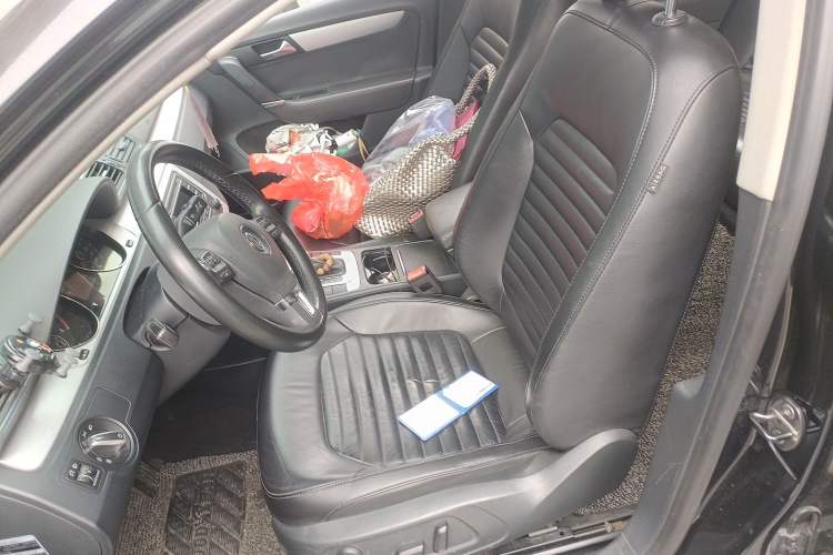 Used Volkswagen Magotan 2013 1.8TSI Premier Model Left Front Seat