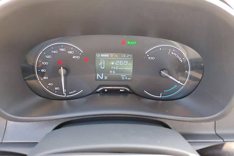 Used Wuling Hongguang New Energy 2024 All-Electric Model 300KM Practical Version
