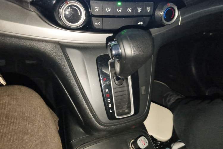 Used Honda CR-V 2016 2.0L two-wheel drive Urban Edition