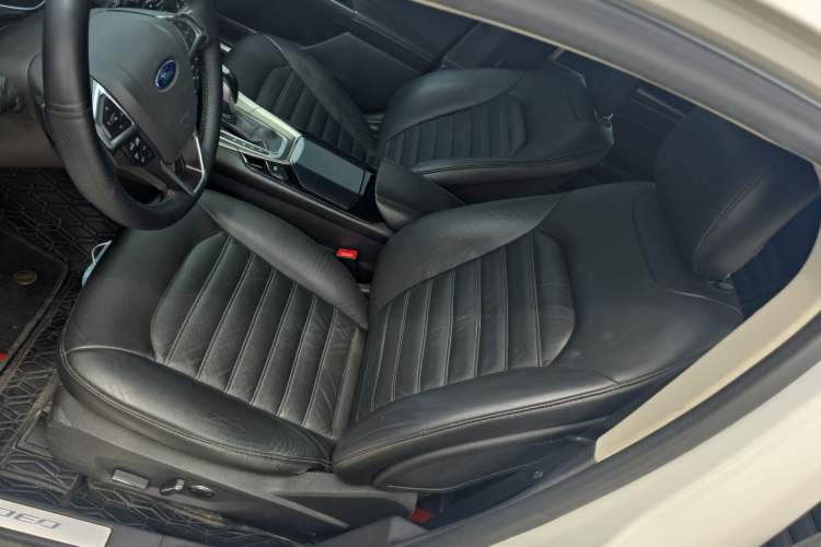 Used Ford Mondeo 2013 2.0L GTDi 200 Fashion Edition Left Front Seat