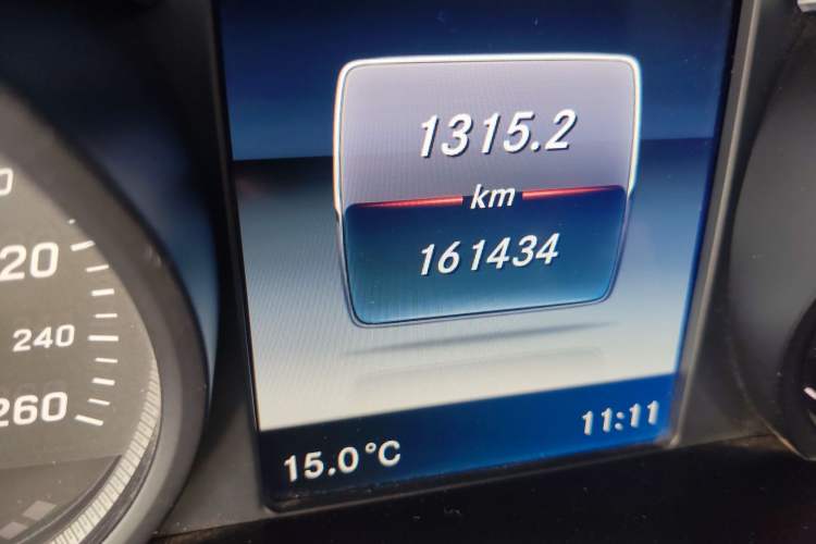 Used Mercedes-Benz GLC 2016 GLC 260 4MATIC Luxury Model
