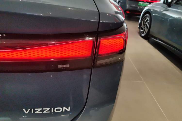 Used Volkswagen ID.7 VIZZION 2024 AIR model