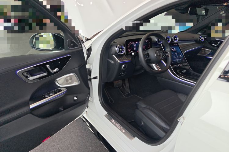 Used Mercedes-Benz C-Class 2024 Facelifted C-Class 260 L Night Edition Sports Version Driver Seat