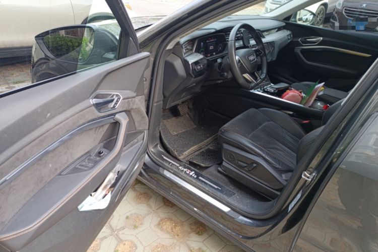 Used Audi e-tron 2021 50 quattro Prestige Edition Driver Seat