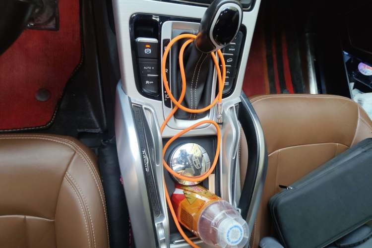 Used Geely Auto Emgrand X7 Sport 2016 1.8TD Automatic All-Wheel-Drive ZhiZun Edition
