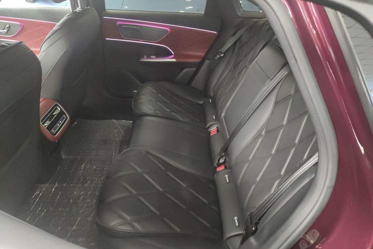 Used Chery Fengyun Fulwin A9L 2025 Model, Four-Wheel Drive High-Energy Peak Edition Left Rear Seat