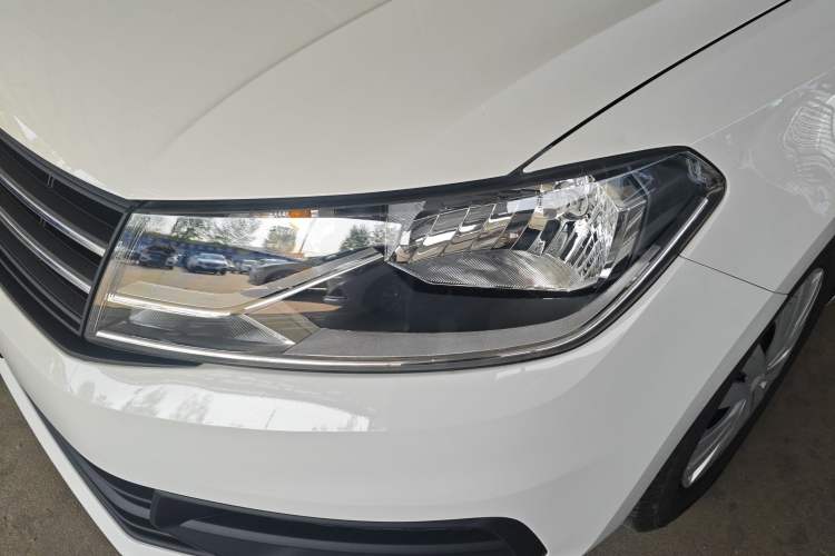 Used Volkswagen Santana 2019 1.5L Manual Fashion Edition China VI Standard Left Front Headlight