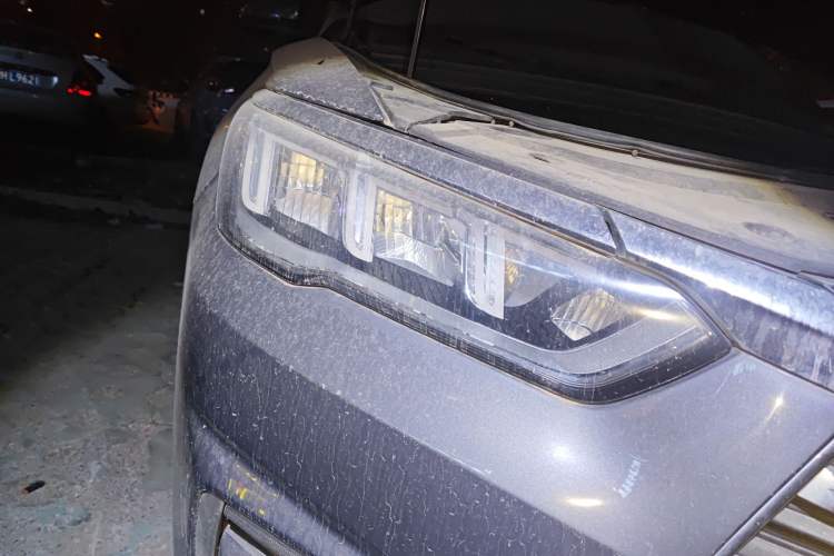 Used BYD Song Pro 2021 1.5T Automatic Elite Edition Right Front Headlight